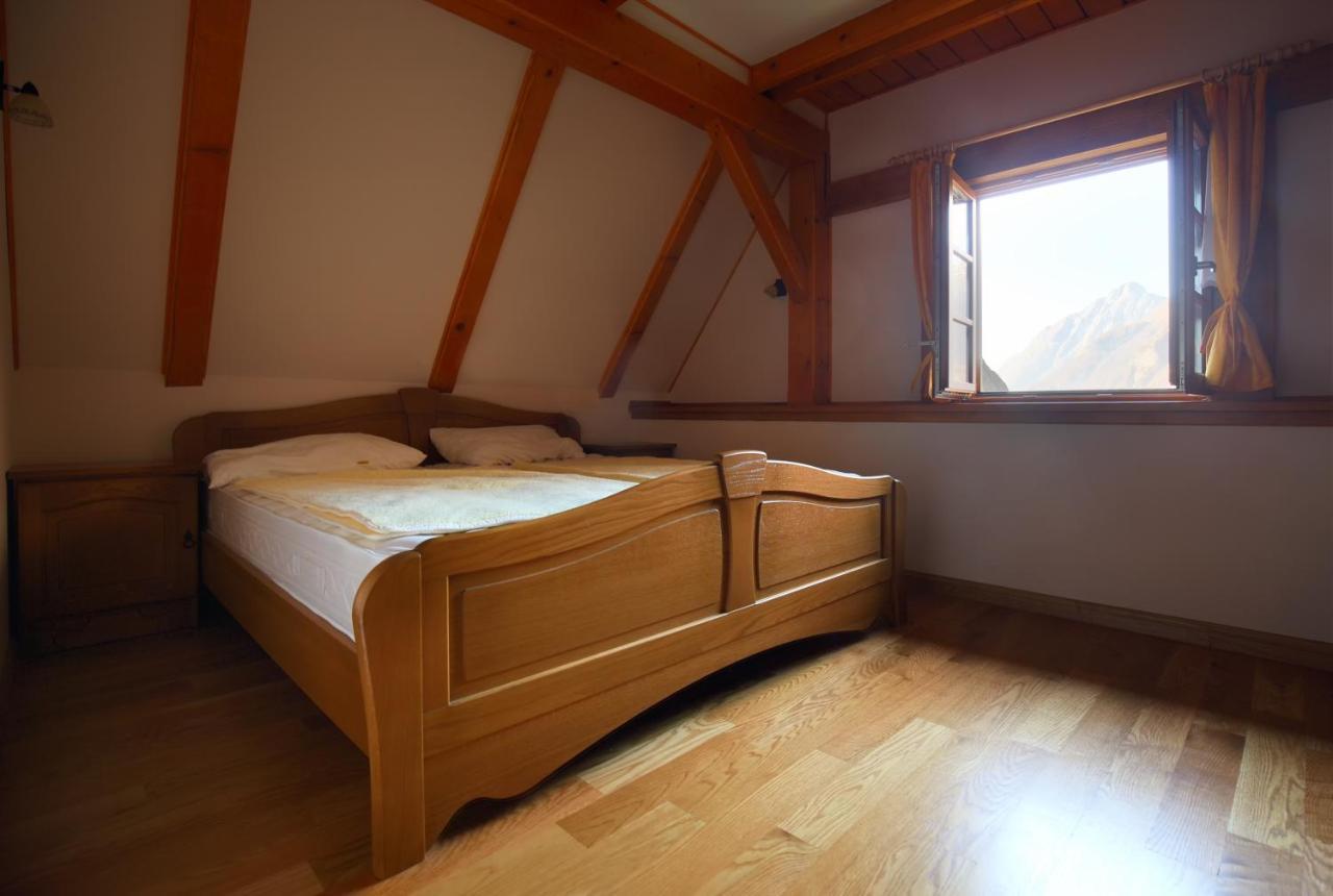 Zadnjica Holiday House Soca Ngoại thất bức ảnh